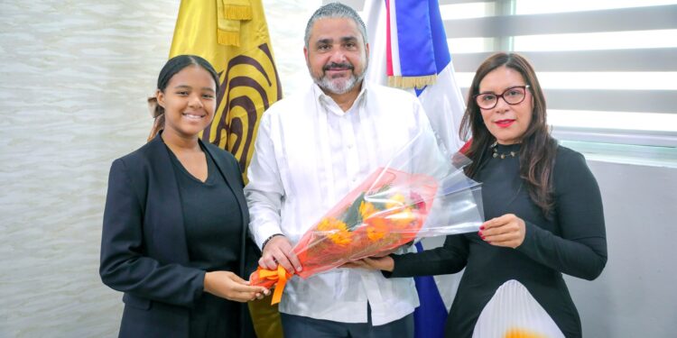 JCE recibe Colectivo Femenino Internacional para la Democracia