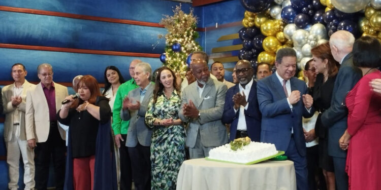 Leonel como «el primer guandul» a sus 71 abriles