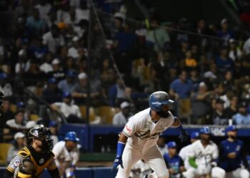 Tigres «dan pela» a Águilas