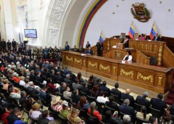 Expresidentes serán tratados como «invasores» por Venezuela