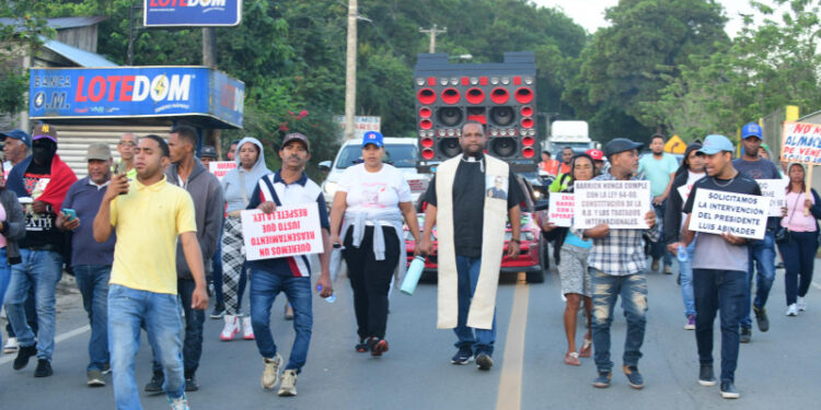 Protestan contra Barrick