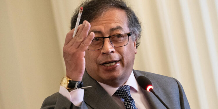 Petro: «regresan a su patria libres y dignos, en donde se les quiere»