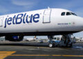 Multan con 2 millones de dólares a JetBlue