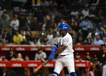 Licey inicia el round robin derrotando a las Águilas