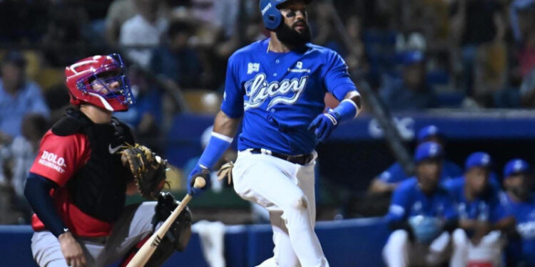 Los Tigres del Licey blanqueada a las Águilas 7-0