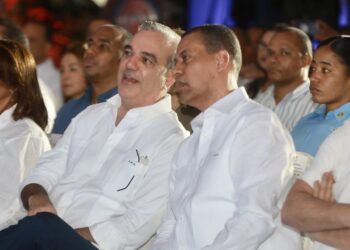 Conectividad a internet de fibra óptica llega al Sur