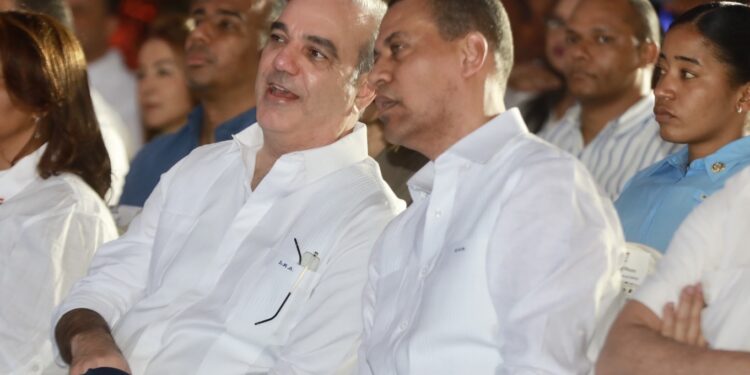 Conectividad a internet de fibra óptica llega al Sur