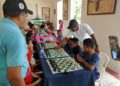 Yván Ariel hace saque de honor en torneo de ajedrez