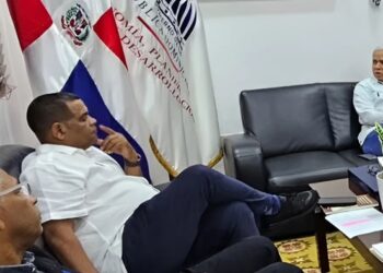 Alcalde trata con viceministro y expertos sobre mercado regional