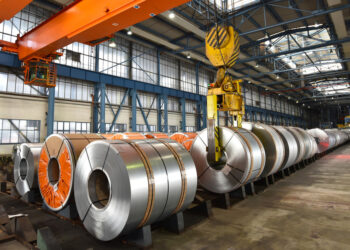 Trump impone aranceles del 25 % al acero y aluminio