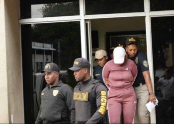 5 años a mujer mató chino