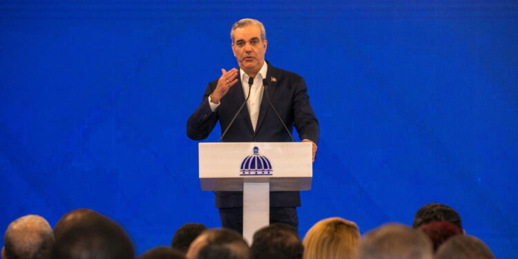 Gobierno reitera rechazo de ley que busca eliminar exenciones fiscales