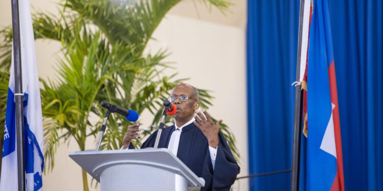 Aristide exige seguridad  