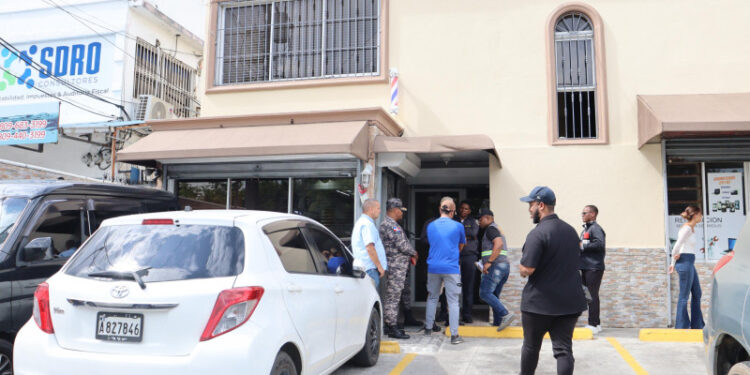 Exalcalde mata abogado y se suicida