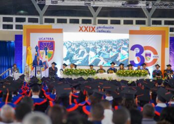 Ucateba gradúa 341 profesionales
