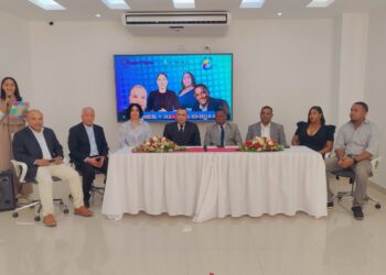 Lanzan oficialmente «A Media Mañana» en Barahona