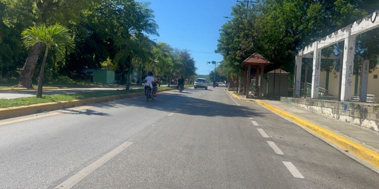 Barahona: poco bulliciosa y abrasada por un sol radiante