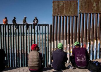 México anuncia proyecto de ley para prohibir campaña televisiva anti inmigrante