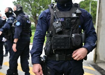 Gobierno francés vincula el narco con ataques a cárceles