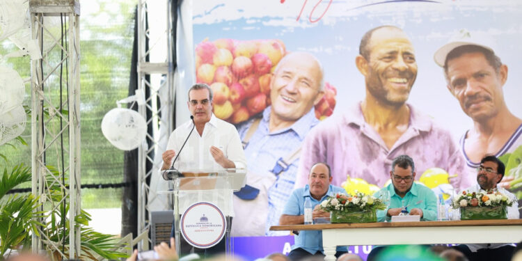 Abinader visitará mañana Moca y San Cristóbal