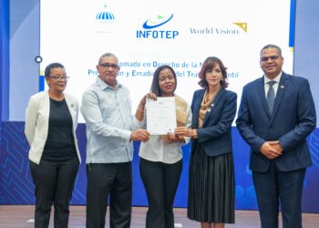 Infotep certifica 47 nuevos defensores de la niñez