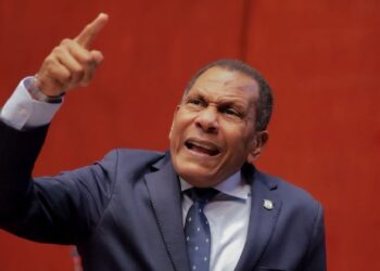 Dago «truena» contra Edesur