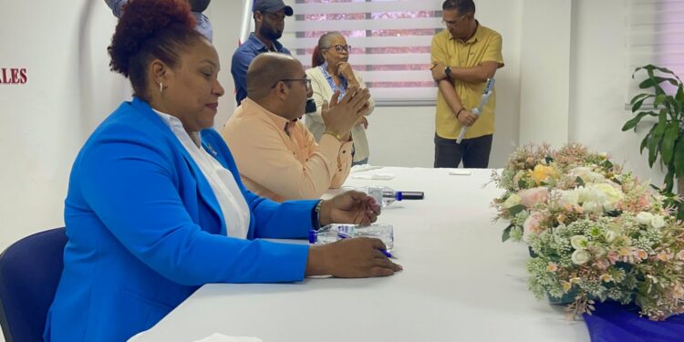 Darlin Cuevas exhorta jóvenes de pedernales a asegurar su espacio