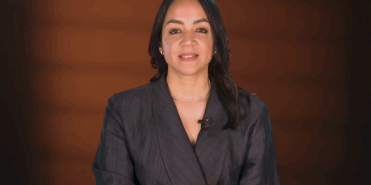 Faride afirma es «víctima» de una campaña de descrédito