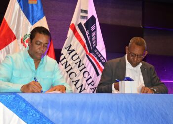 UASD Recinto Barahona y la LMD firman acuerdo