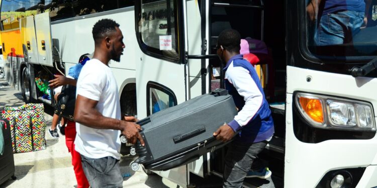 Haitianos siguen yéndose de la República Dominicana