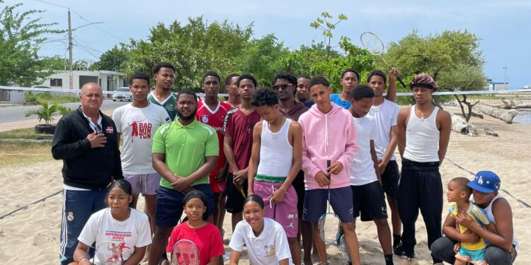 Llevan «Air Bádminton» a playas de Azua y San Pedro de Macorís