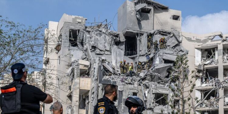 Israel e Irán aceptan alto al fuego