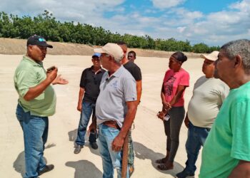 Campesinado denuncia paralización de los trabajos sistema de riesgo