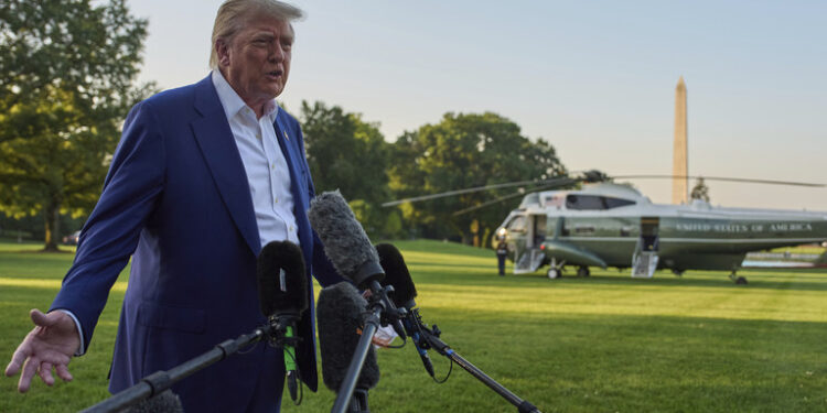 Trump se molesta con Irán, especialmente con Israel por violar alto al fuego