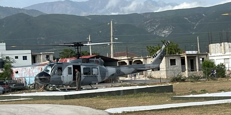 Gobierno releva personal de Embajada en Haití