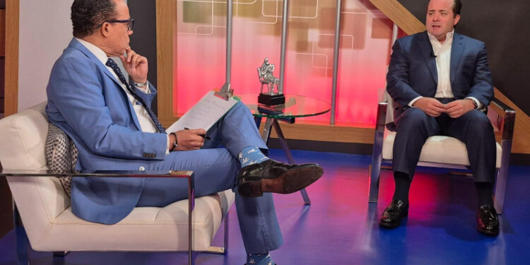 Paliza admite baja ritmo de crecimiento y atribuye a factores externos