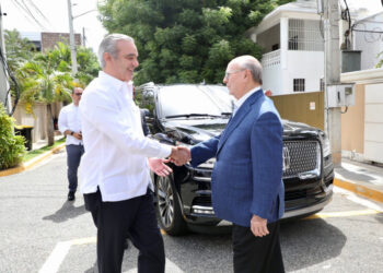 Abinader invita a Amnistía a luchar contra bandas en Haití