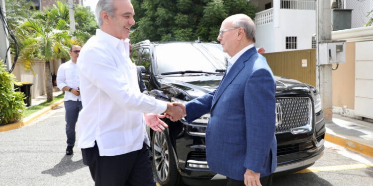 Abinader invita a Amnistía a luchar contra bandas en Haití