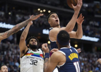 Cambiarán a Michael Porter Jr. por Cam Johnson