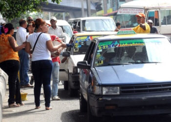 Llaman al gobierno a revisar bonogas a choferes