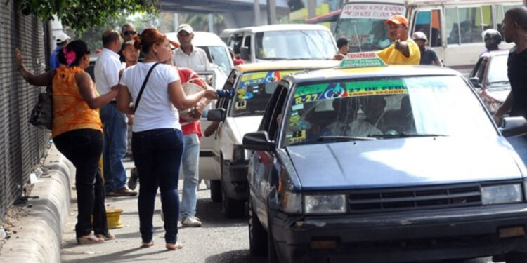 Llaman al gobierno a revisar bonogas a choferes