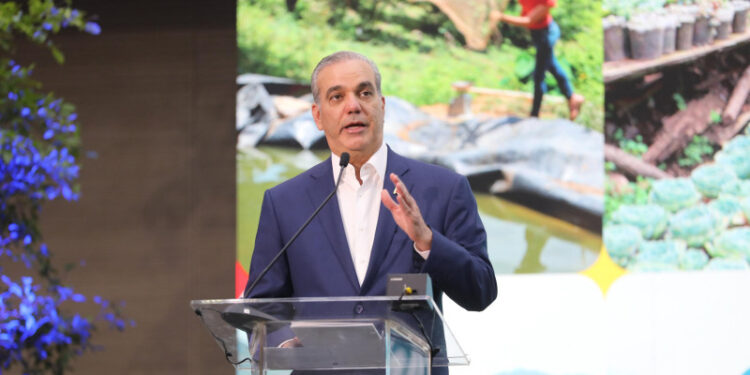 El «tú me dices y yo te digo» seguirá entre Abinader y Danilo