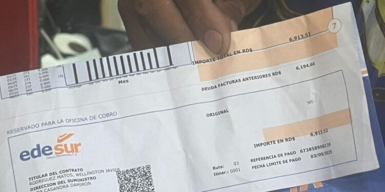 Barbero se queja por apagones y alta facturación