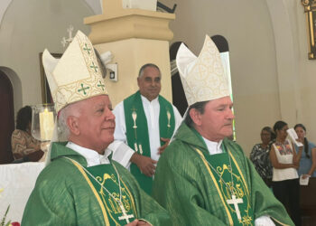 Diócesis de Barahona y Fundapaz entregan 20 viviendas a familias carenciadas