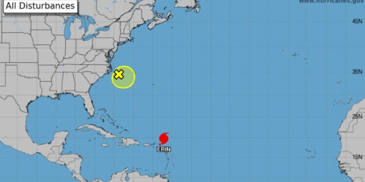 Erin se fortalece y se convierte en huracán categoría 4