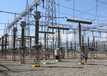 Energía a «pipá», pero siguen apagones