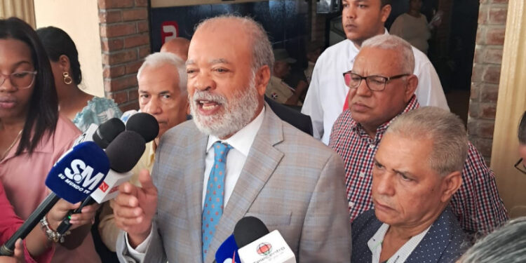 Alza del dólar y apagones impactan en precios de la comida