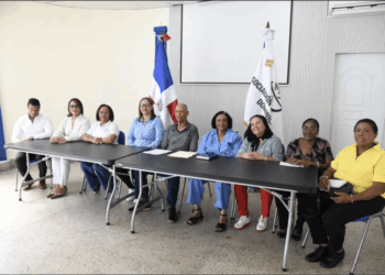 Paralizarán servicios de salud el martes