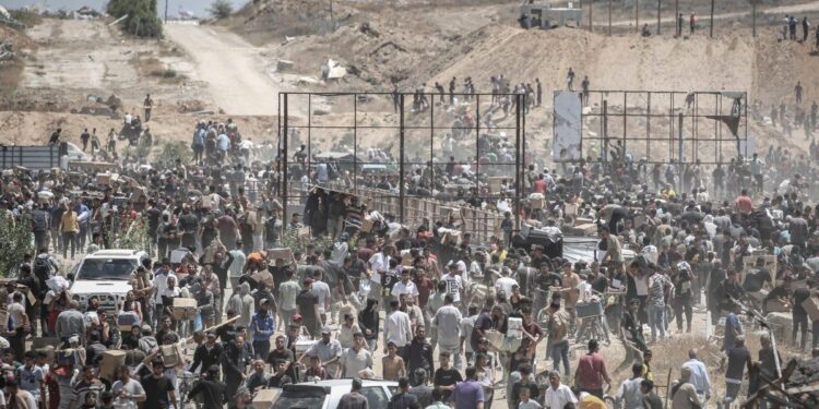 Buscando comida 1,373 palestinos son asesinados por Israel