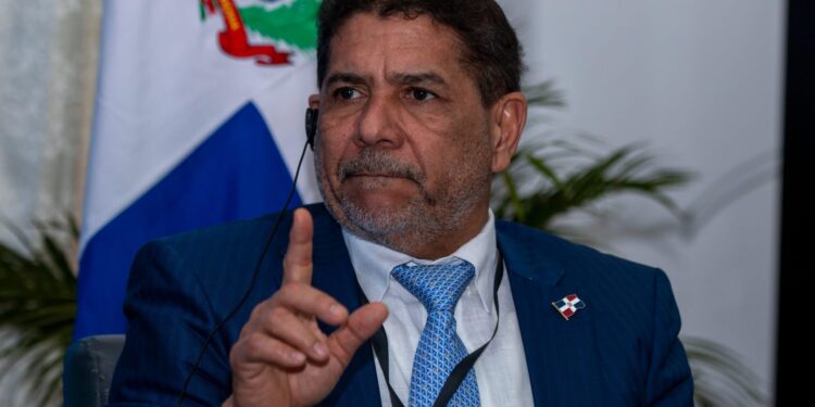 Agricultura investiga empleados por manejo de fondos